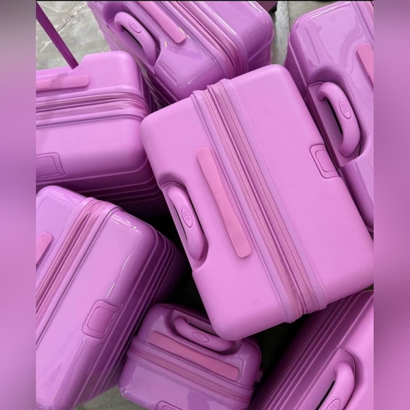 BEIS Handbags - 🍓Beis Berry 26" on roller suitcase